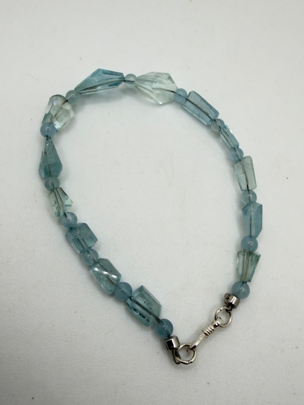 NWOT 7" All AQUARMARINE faceted freeform‎ and 4mm beaded bracelet in 925!